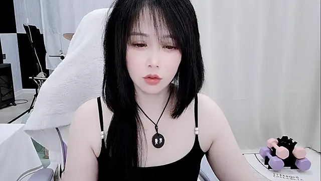Evangelin-e live sex cam