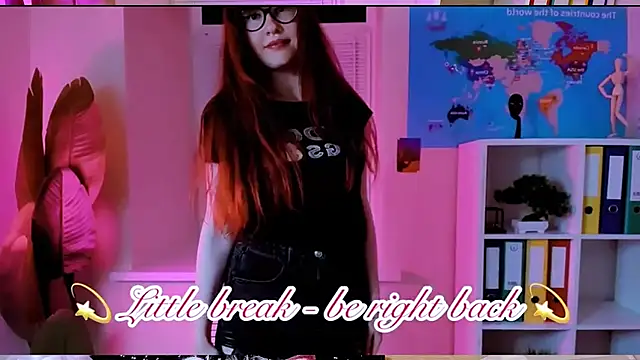 CarolGiggly webcam