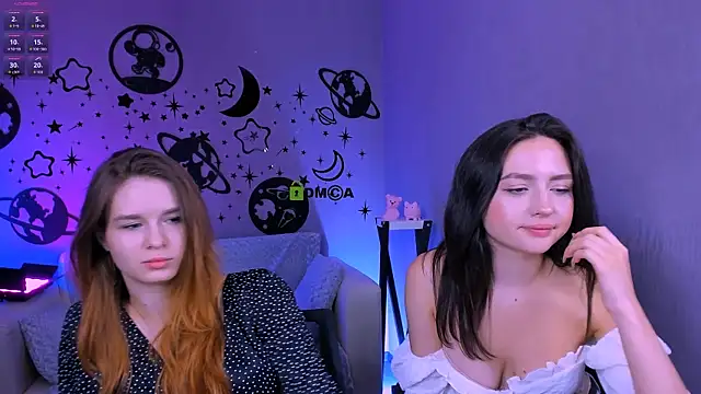 angie_foxy1 live cam on StripChat