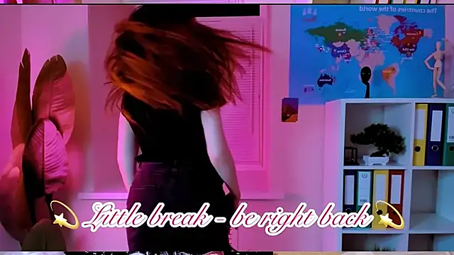 CarolGiggly webcam
