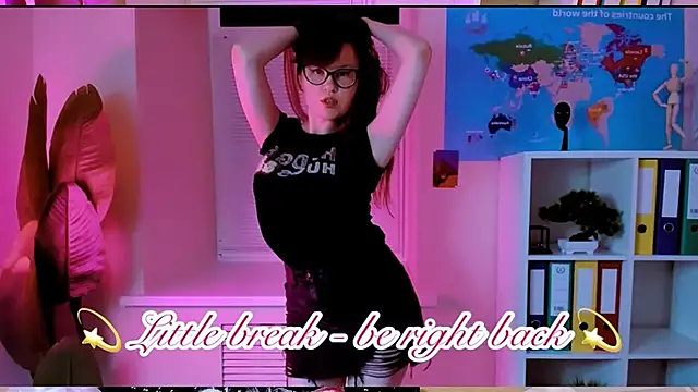 carolgiggly - CarolGiggly's free webcam - UK Sex Cams