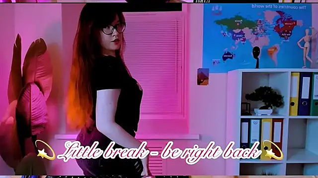 CarolGiggly webcam