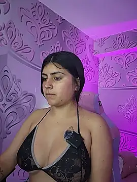 MishRaven webcam