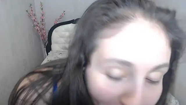 Holliy_Cooper webcam