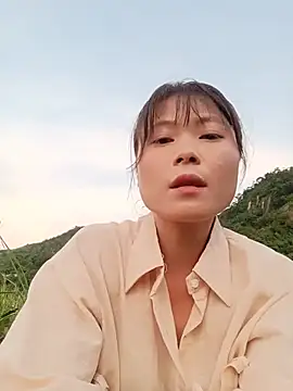 Linda-yiyi webcam