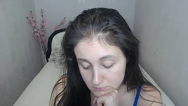 Holliy_Cooper webcam