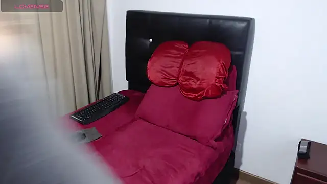 xiomyb webcam