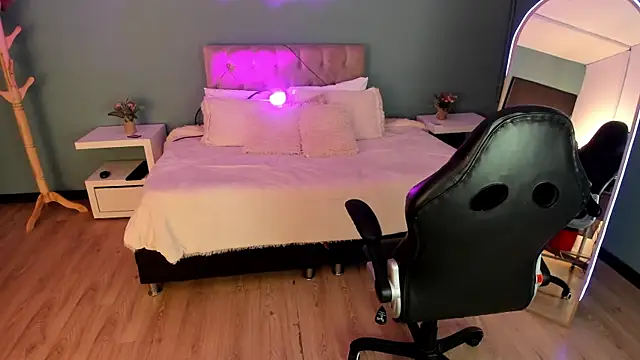 Catti_Brie webcam