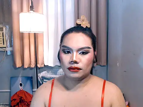 TSbrianaHugeCock webcam