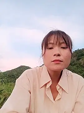 Linda-yiyi webcam