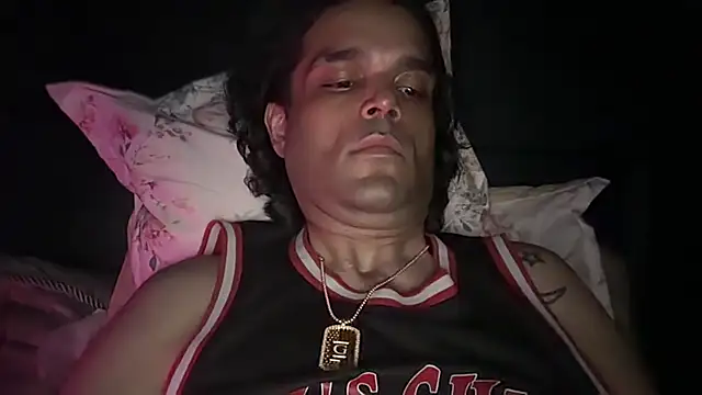 icebergslim281 live sex cam