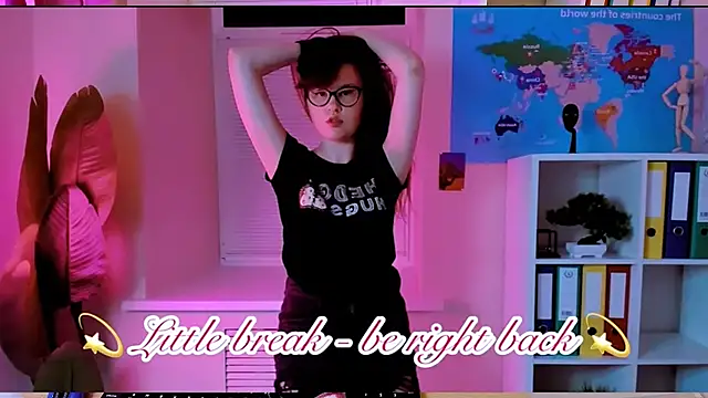 CarolGiggly webcam