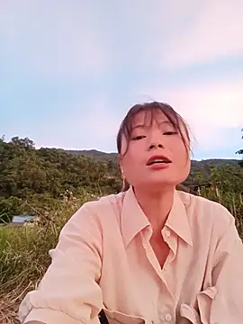 Linda-yiyi webcam