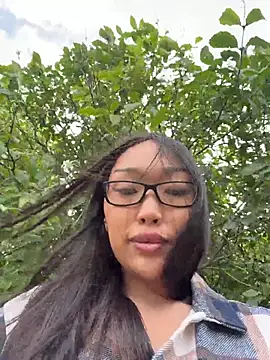 trytomakememoam webcam
