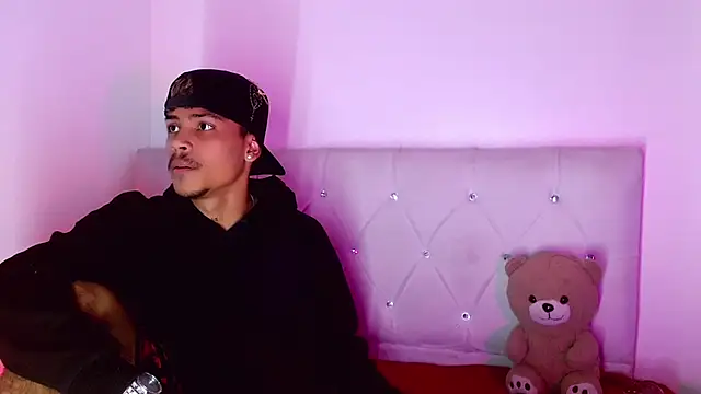 Angel_foxc13 webcam
