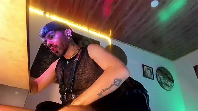 LatinMilk_ webcam