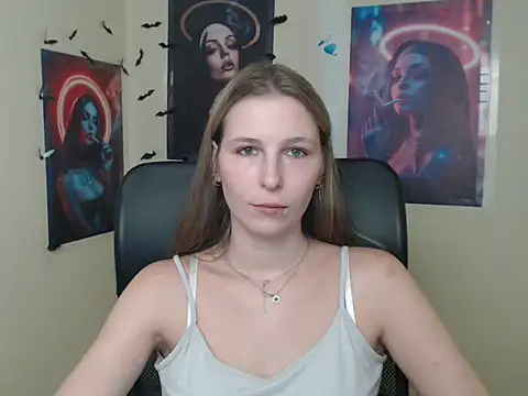 StrangerGi webcam