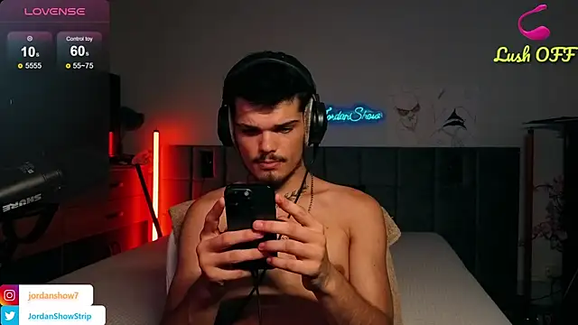 JordanShow webcam