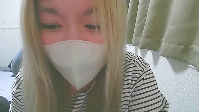 Remi_official 🍑 webcam