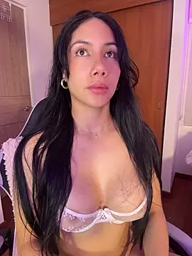 ArianaReynoldss webcam