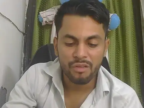 Stubborndesiboy webcam