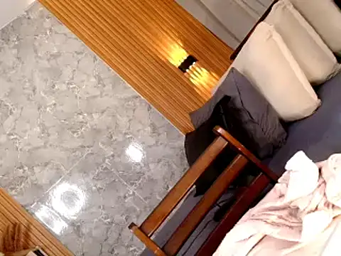 MiaFuckingWill webcam