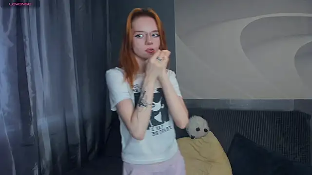 TarynPalek webcam