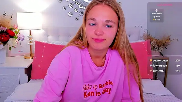 YangLola webcam