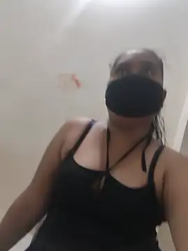 Lily-Darlling webcam