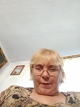 Elena_Beautiful784 webcam
