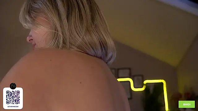 _Lunea_Evienne_ webcam