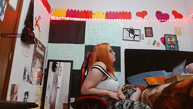 Saray_extrovert_ webcam