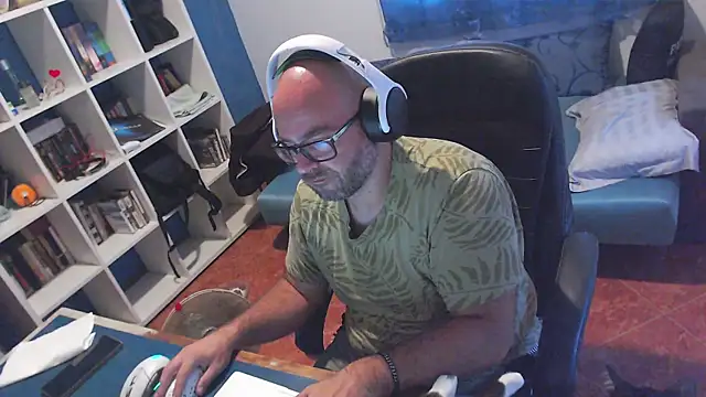 ravingr4d4 webcam