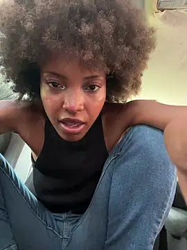 Queenkimi777 webcam