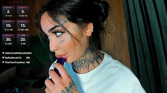 CreamyInkky_ webcam