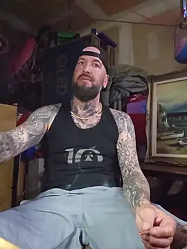Beardedtattood webcam