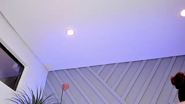 Adharamonroe webcam