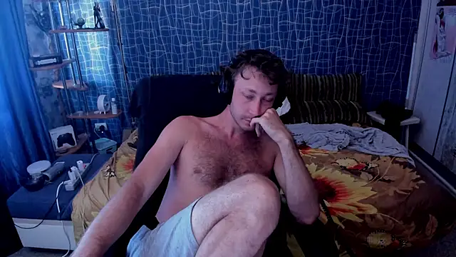 CuteBoy228 webcam