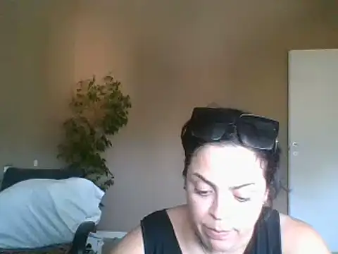 ITALIANASISIXX webcam