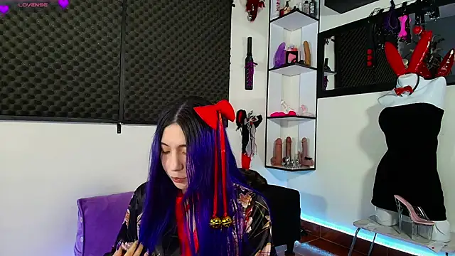 karlamoon23 webcam