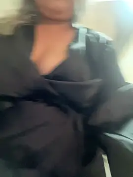 Lucy_Milf_474 webcam