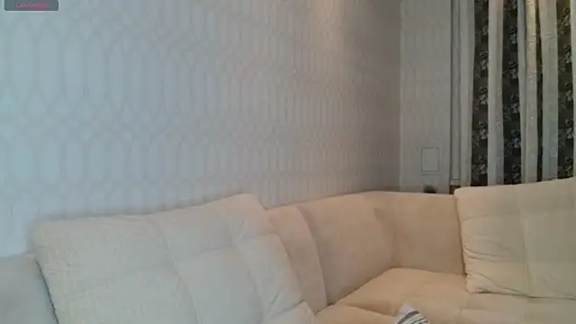 KellePourier webcam