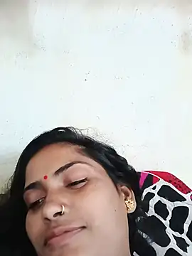 Poojaxx56 webcam