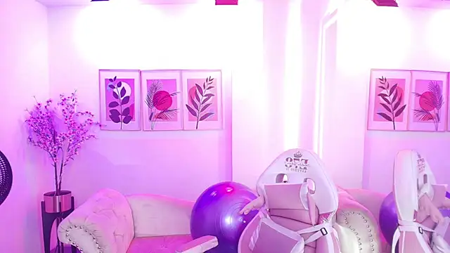Maddie_T18 webcam