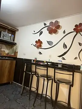 nina_glow webcam