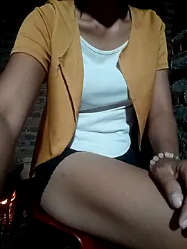 Elena_Mia webcam