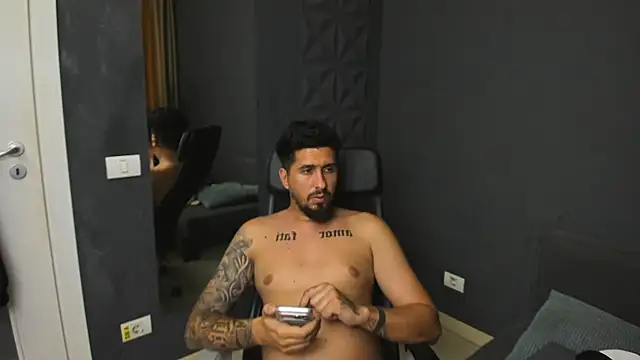 LoganStroud webcam