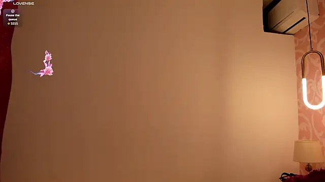 Annie-Vanegas webcam