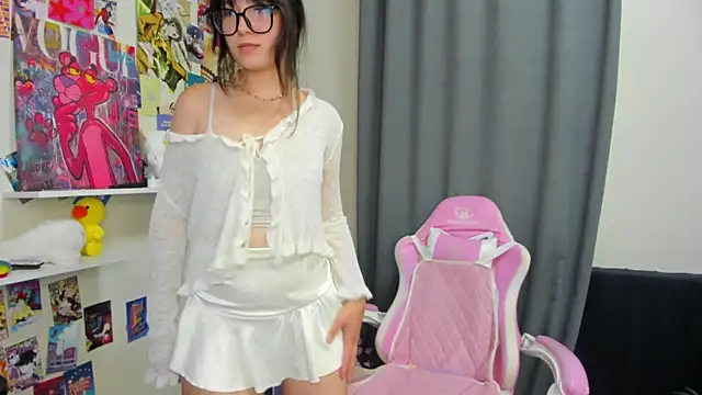 AlishaTempt webcam