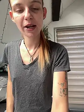 LeylaSquirtyBirty webcam